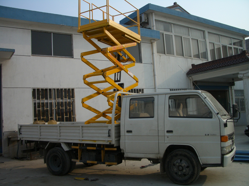 車載式高空作業臺